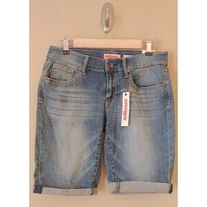 Modcloth Dollhouse Boyfriend Faded Cuffed Bermuda Jean Shorts Junior Size 5 NEW